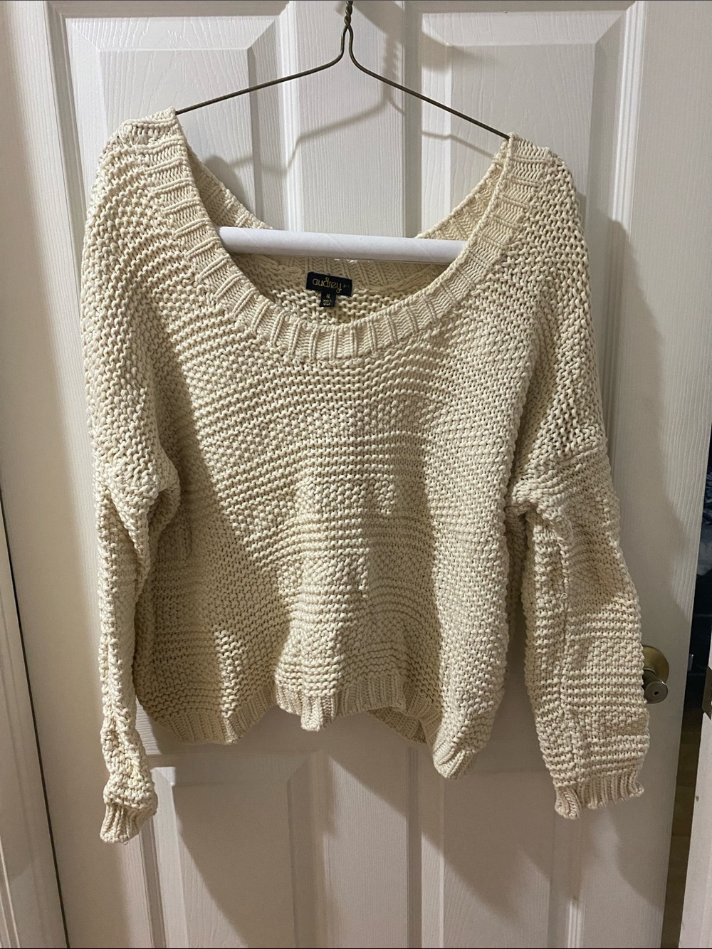 Audrey 3+1 Chunky Scoop-Neck Knit Sweater in Cream Sz Medium